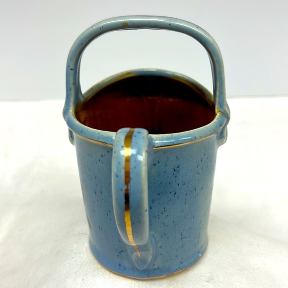 Vintage “McCoy” pottery USA small glazed watering can with cabbage rise design - Picture 2 of 11